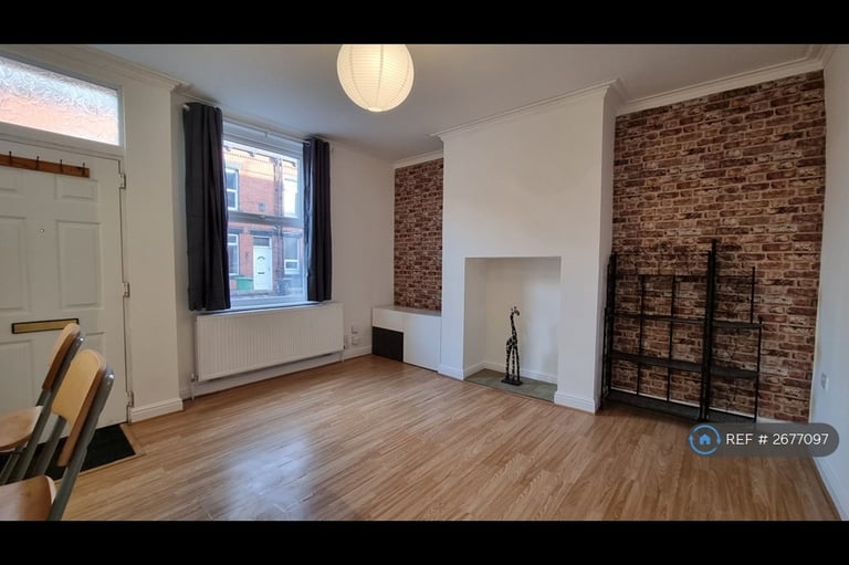 4 bedroom house in Edinburgh Place, Leeds, LS12 (4 bed) (#2677097)