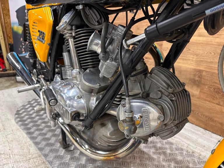 Ducati 750S