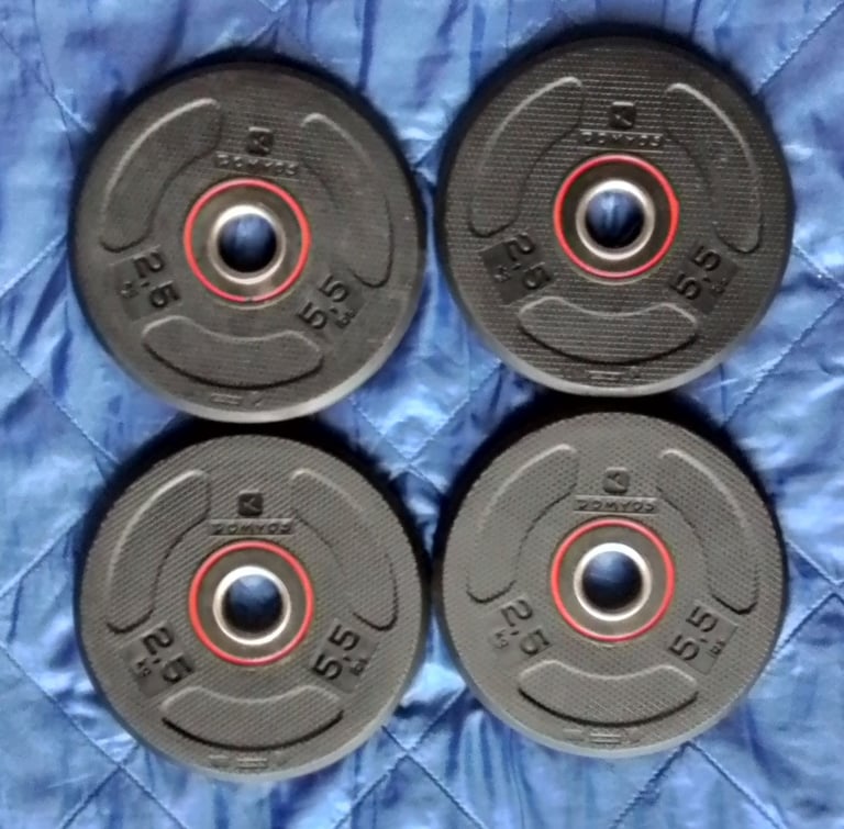 DOMYOS 2.5kg weight plates x 4