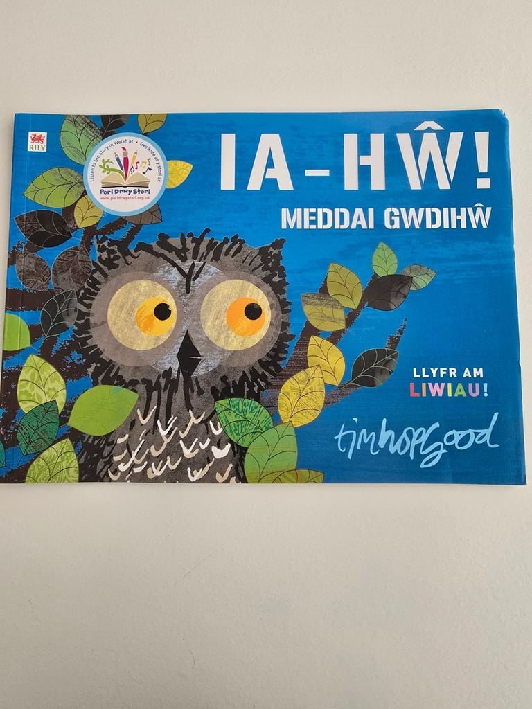 Ia-Hŵ! Meddai Gwdiŵ – Welsh Children’s Book by Tim Hopgood