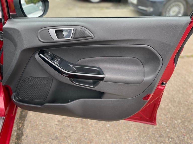 FORD FIESTA 1.0 T EcoBoost Zetec 2015
