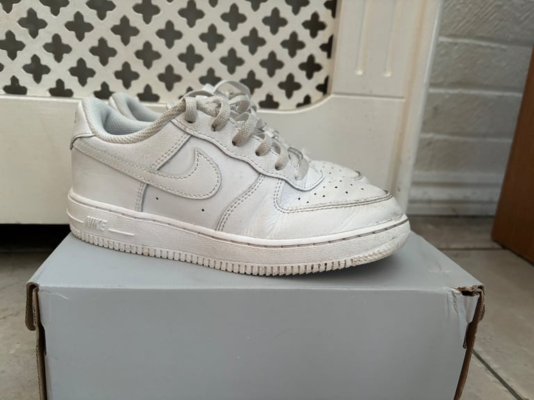 image for Nike Force 1 Trainers 