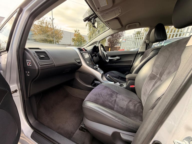 2010 Toyota Auris 1.8 VVT-h T Spirit CVT Euro 5 (s/s) 5dr HATCHBACK Petrol/Electric Hybrid Automatic