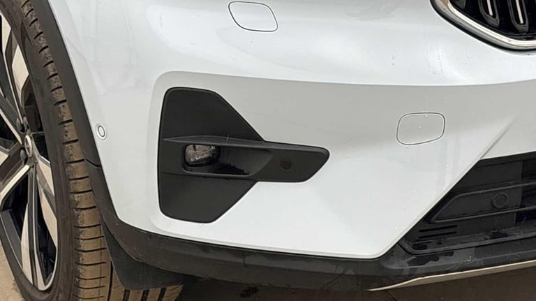 2025 Volvo XC40 2.0 B3P Ultra Dark 5dr Auto ESTATE PETROL Automatic