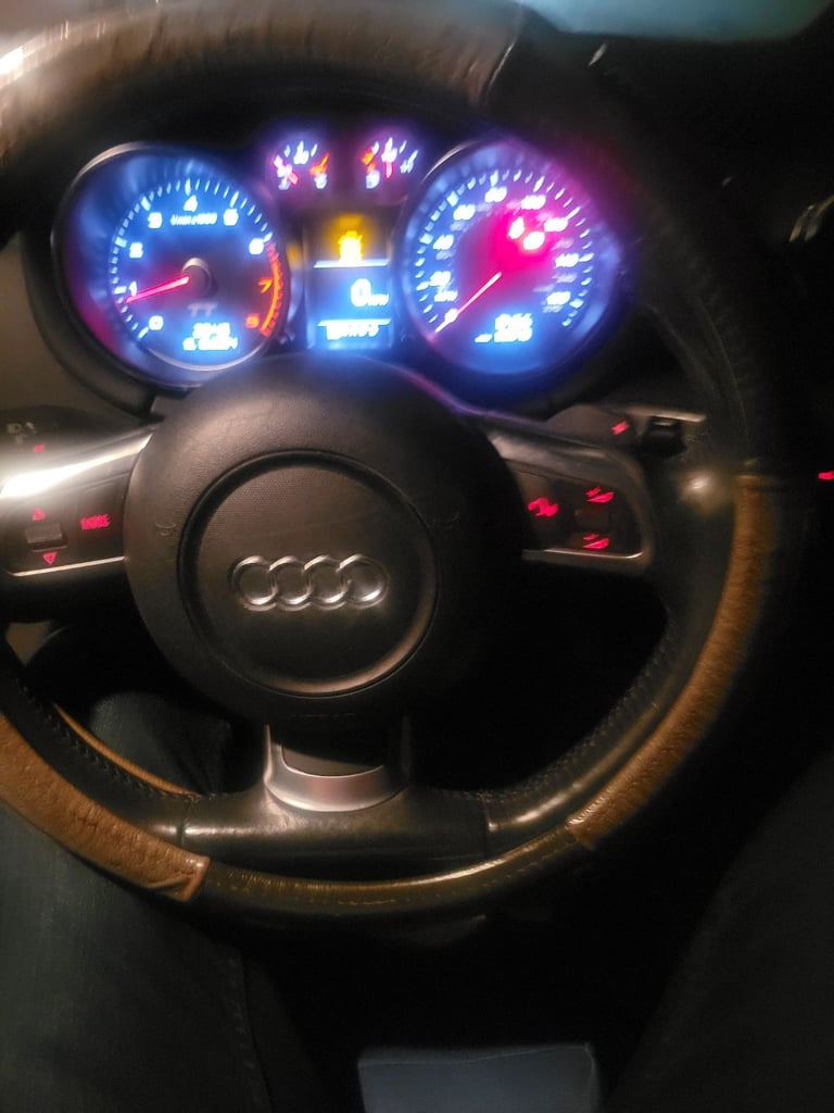 Audi, TT, Coupe, 2009, Semi-Auto, 1984 (cc), 2 doors