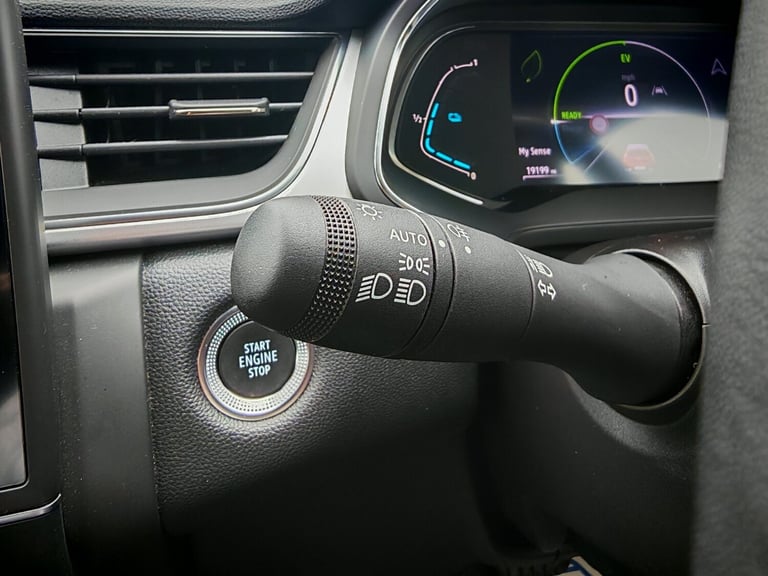 2023 Renault Captur 1.6 E-Tech full hybrid 145 Techno 5dr Auto Hatchback Hybrid Automatic