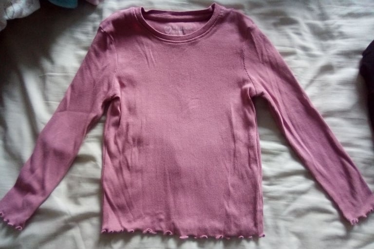 GIRLS FOOTWEAR AND CLOTHES