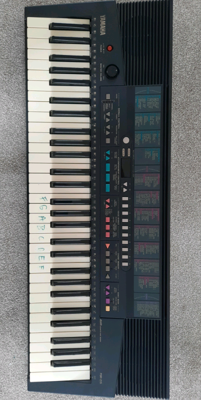 Yamaha keyboard PSR-215