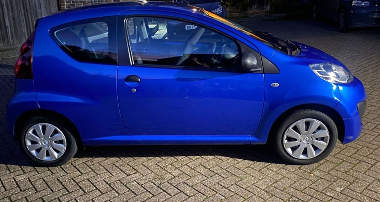 Peugeot, 107, Hatchback, 2014, Manual, 998 (cc), 3 doors