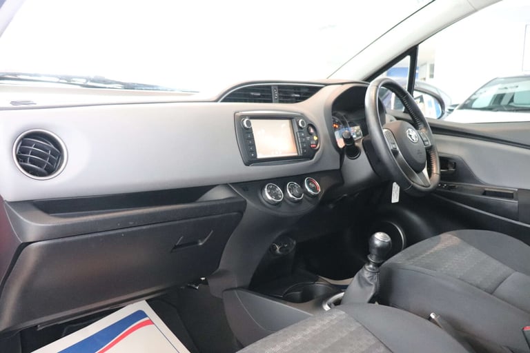 2016 Toyota Yaris 1.3 Yaris Icon VVT-I 5dr Hatchback Petrol Manual