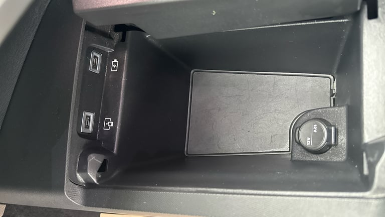 2024 Peugeot 3008 157kW GT 73kWh 5dr Auto Electric Estate Estate Electric Automatic