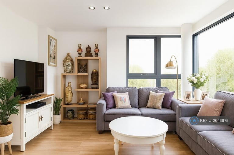 image for 2 bedroom flat in Douglas Path, London, E14 (2 bed) (#2648878)