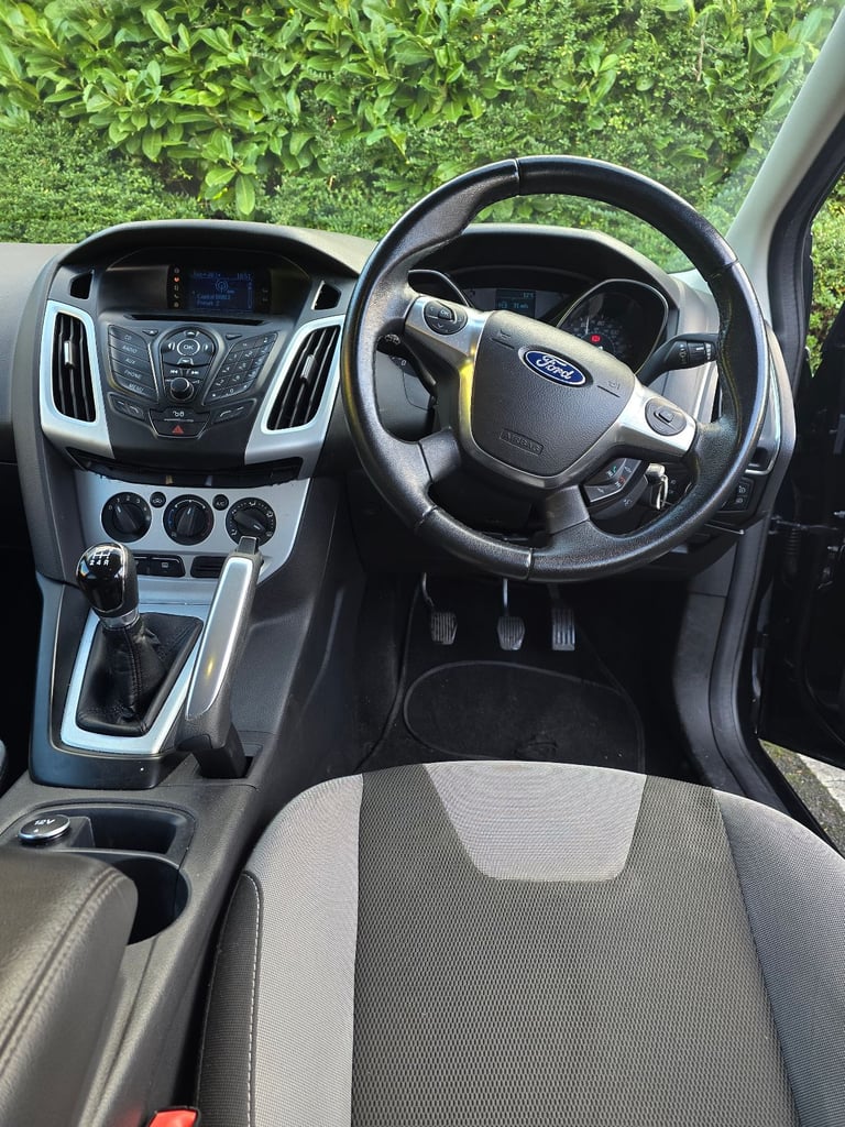 Ford, FOCUS, Hatchback, 2011, Manual, 1596 (cc), 5 doors