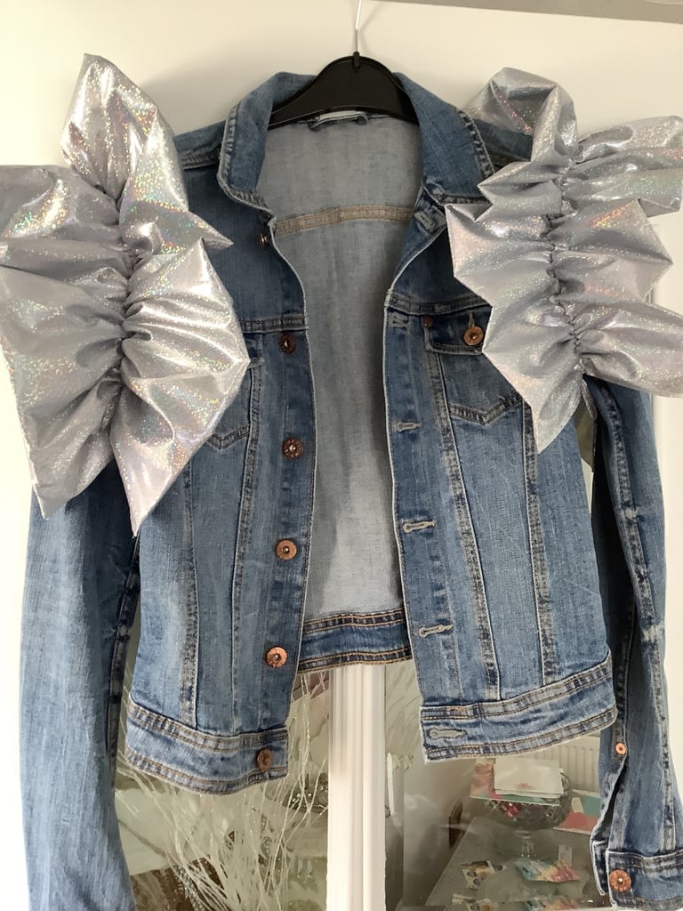 LADIES DENIM JACKET  HOLLOGRAM FRILL ROUND SLEEVES