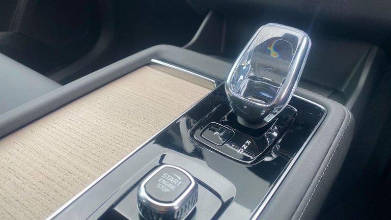 2025 Volvo XC90 Plus, B5 AWD Mild hybrid, Petrol, Dark, 7 Seats ESTATE Petrol/Electric Hybrid Aut...