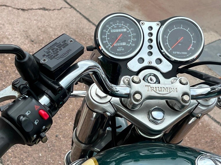 TRIUMPH THUNDERBIRD 900 - 1997 P - CLEAN MODERN CLASSIC