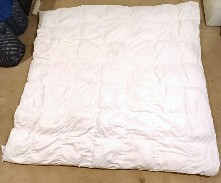King size duck feather and down quilt duvet by John Lewis : Min 10.5 tog