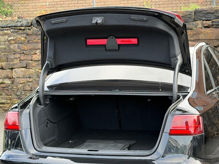 2017 Audi A6 Saloon 2.0 TDI ultra Black Edition S Tronic Euro 6 (s/s) 4dr SALOON Diesel Automatic