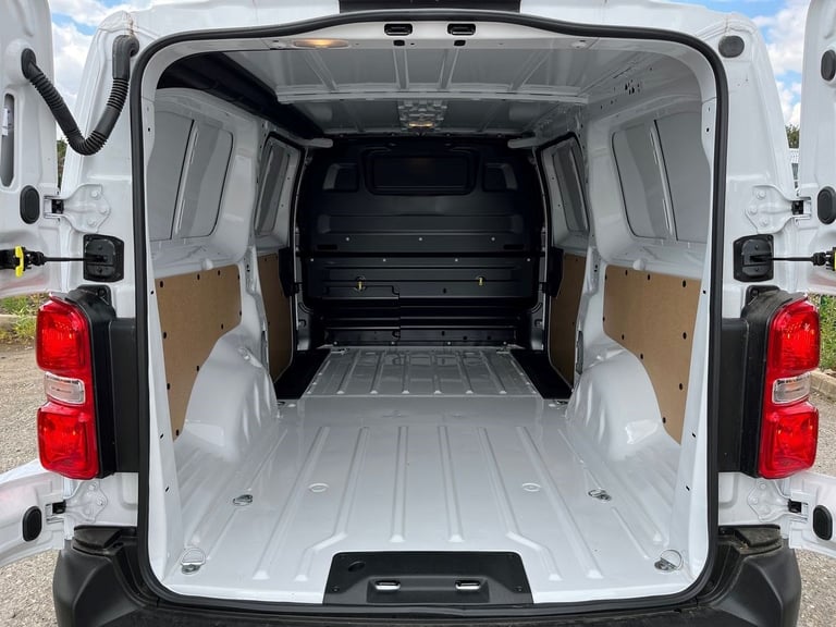  Peugeot E Expert E 1000 75kwh Professional Long Panel Van 6dr Electric Auto