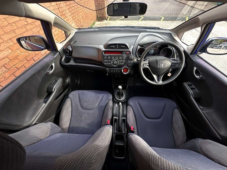 2011 Honda Jazz 1.4 i-VTEC ES 5dr HATCHBACK PETROL Manual