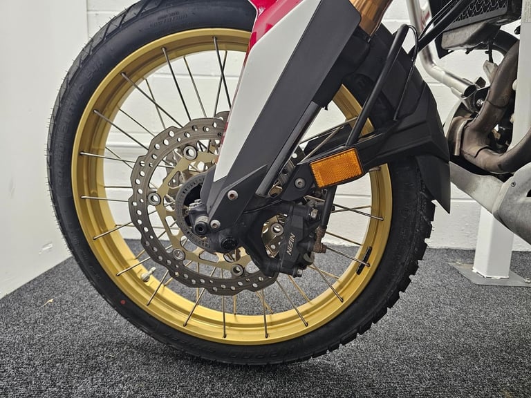 Honda CRF1100 Africa Twin ** 1 Owner - Full Luggage - Warranty **