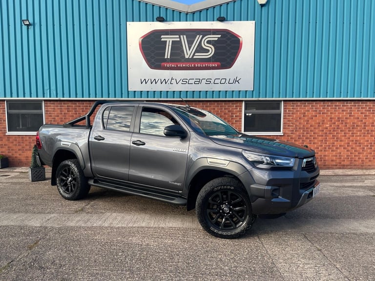 image for 2021 Toyota Hilux 2.8 D-4D Invincible X Auto 4WD Euro 6 (s/s) 4dr PICK UP Diesel Automatic