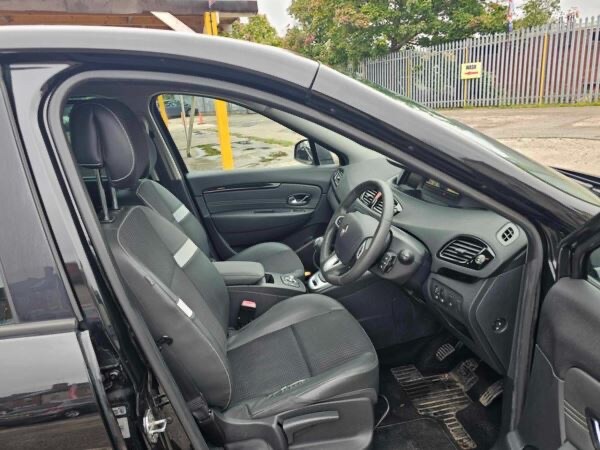 2011 Renault Scenic 1.5 dCi 110 Dynamique TomTom 5dr MPV Diesel Manual