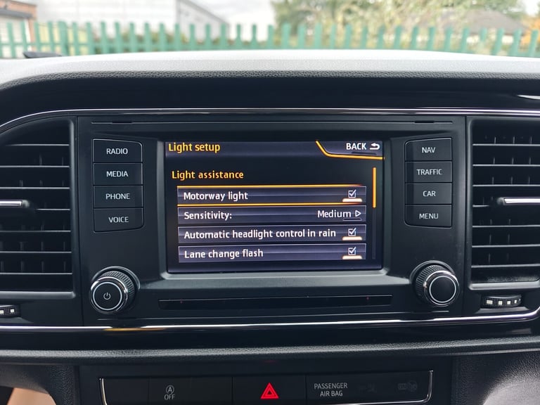 2013 SEAT Leon 1.2 TSI SE 5dr [Technology Pack] HATCHBACK Petrol Manual