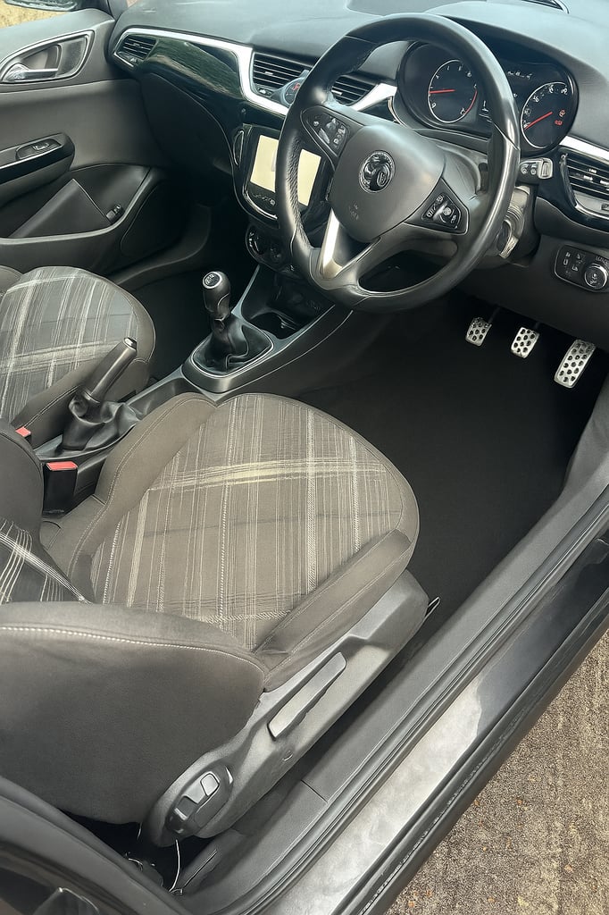 Vauxhall, CORSA, limited edition, Hatchback, 2015, Manual, 1229 (cc), 3 doors