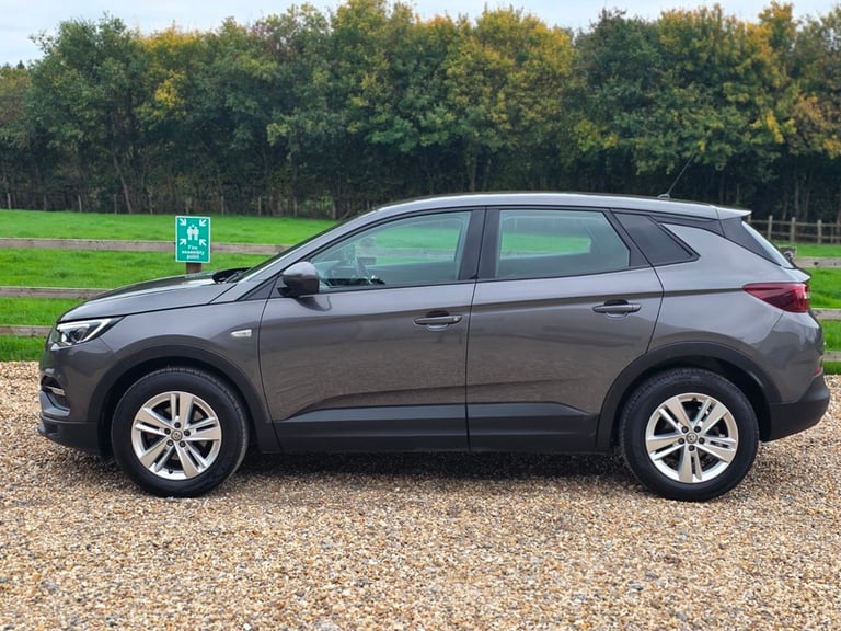 Vauxhall Grandland X SE