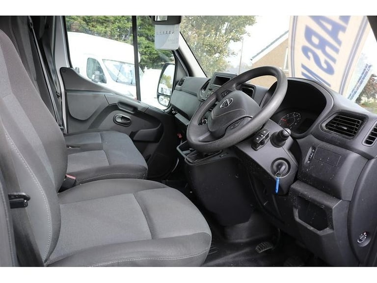 2023 NISSAN INTERSTAR MWB LOW MILES YEARS MOT SUPERB CONDITION ONE OWNER transit