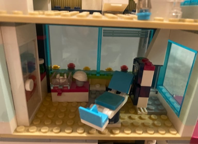 Lego Friends Heartlake Hospital 