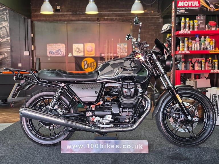 2021 MOTO GUZZI V7 III 750cc CARBON SHINE LIMITED EDITION 3,600 MILE'S 