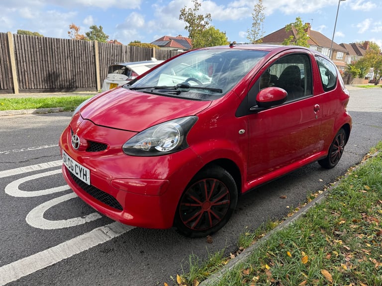 Cheap Toyota, AYGO, Hatchback, 2006, Manual, 998 (cc),3 doors for sale in Surbiton, Greater London