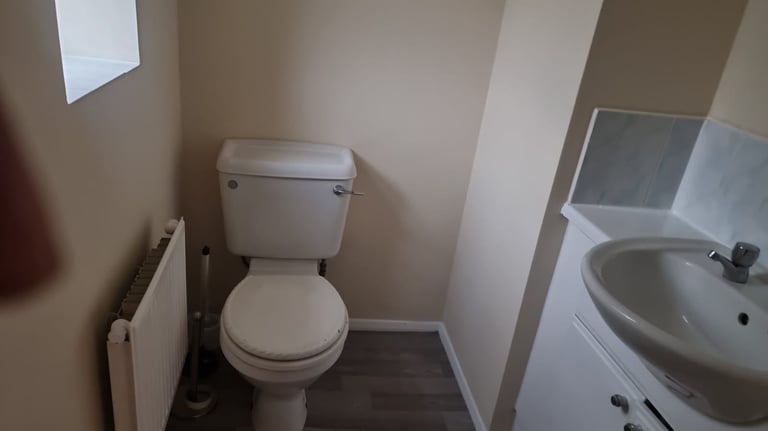 4 bedrooms house available to rent in Thamesmead, SE28