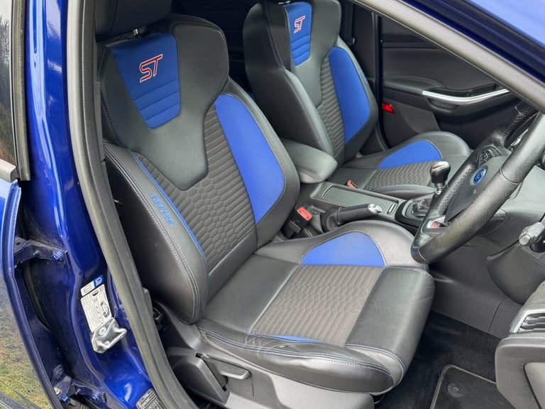 2015 Ford Focus 2.0T EcoBoost ST-2 5dr HATCHBACK PETROL Manual