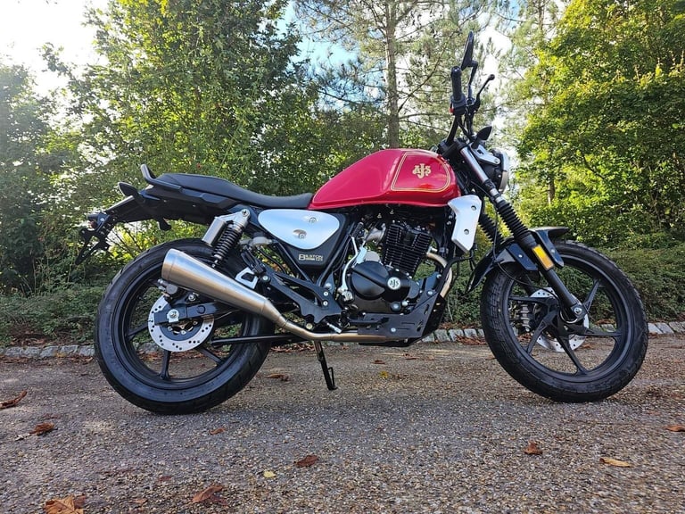 AJS BILSTON 125  2025 Petrol Manual in Red