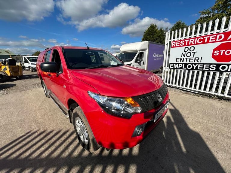 image for 2019 Mitsubishi L200 L200 4Life DI-D 4x4 DIESEL Manual