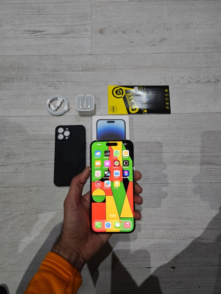 Iphone 14 Pro 5G Bundle 128GB Unlocked Silver Warranty 