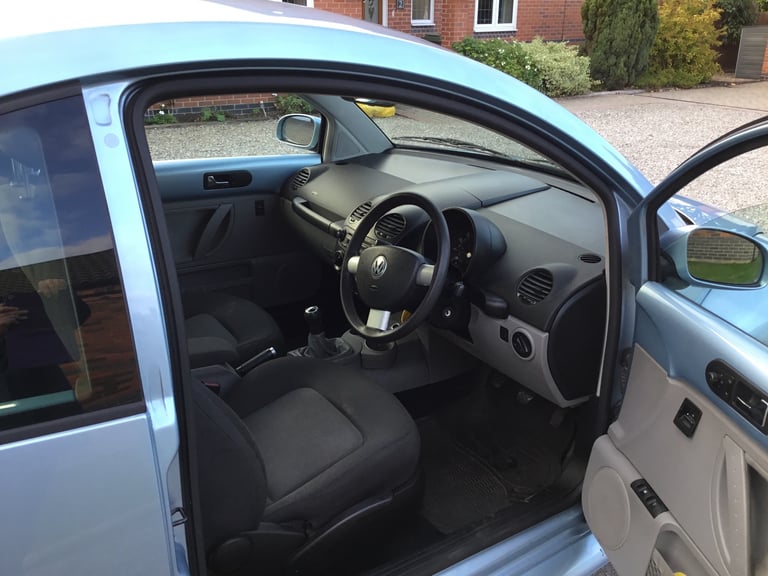 VW BEETLE 2.0.HATCHBACK 