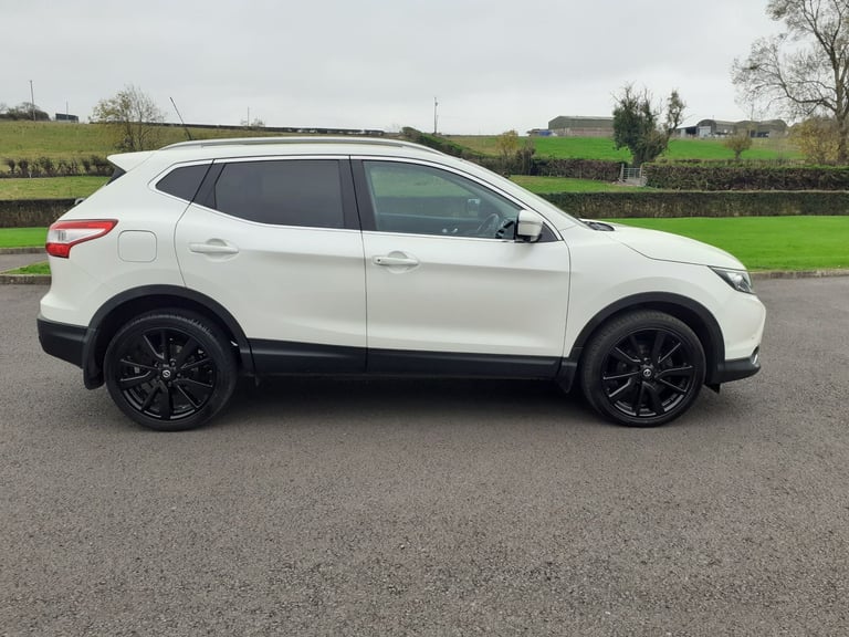 2014 QASHQAI TEKNO 1.6 DIESEL DCi * AUTOMATIC *