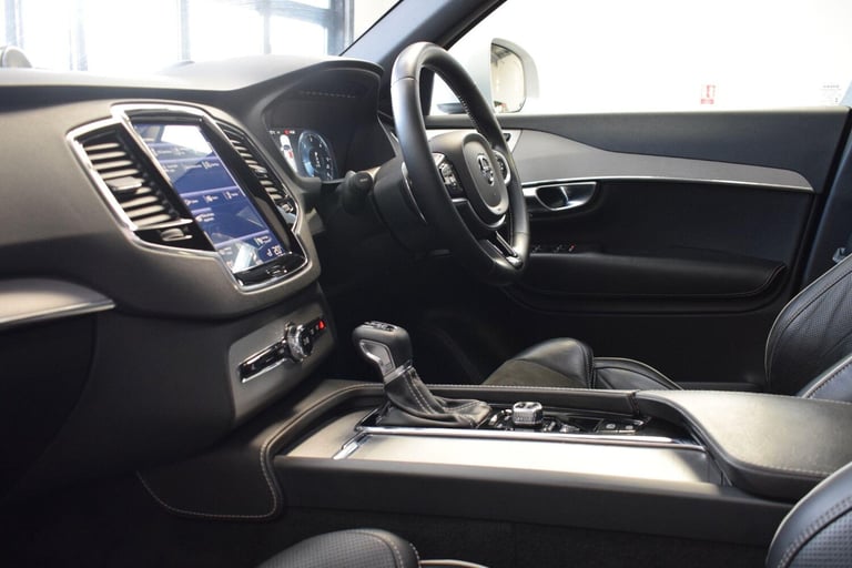 2017 Volvo XC90 2.0 D5 PowerPulse R-Design Auto 4WD Euro 6 (s/s) 5dr ESTATE Diesel Automatic