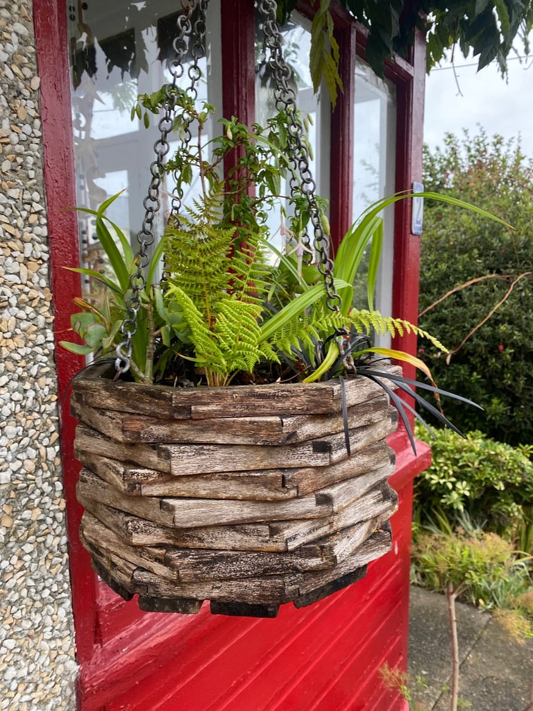 Custom planters available for special occasions 