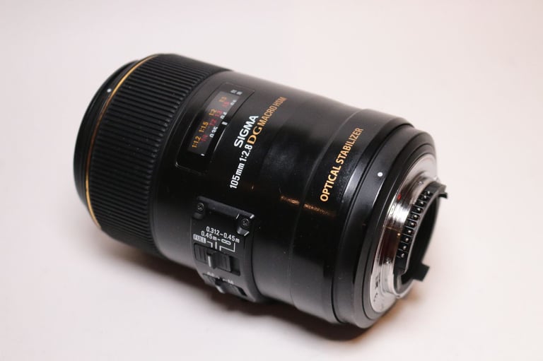 image for Sigma 105mm F/2.8 EX DG HSM OS Macro Lens for Nikon