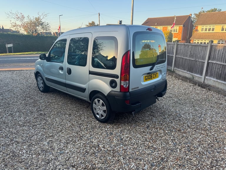 image for RENAULT KANGOO AUTO MOBILITY VEHICLE WAV DISABLED VEHICLE RARE AND UNIQUE 35000