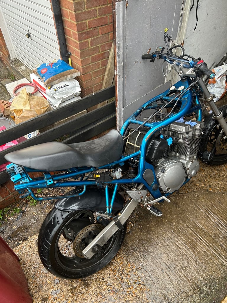 image for Suzuki bandit 600 mk1 projects 