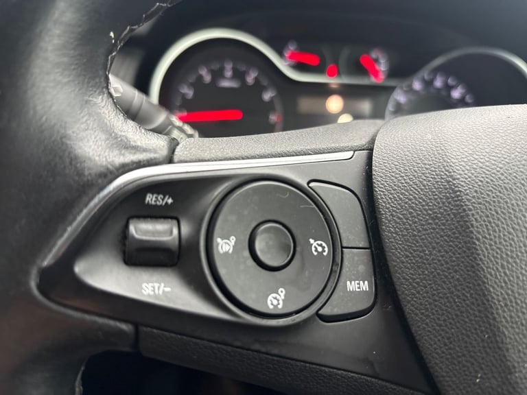 2019 Vauxhall Grandland X 1.2 Turbo Sport Nav 5dr Hatchback Manual