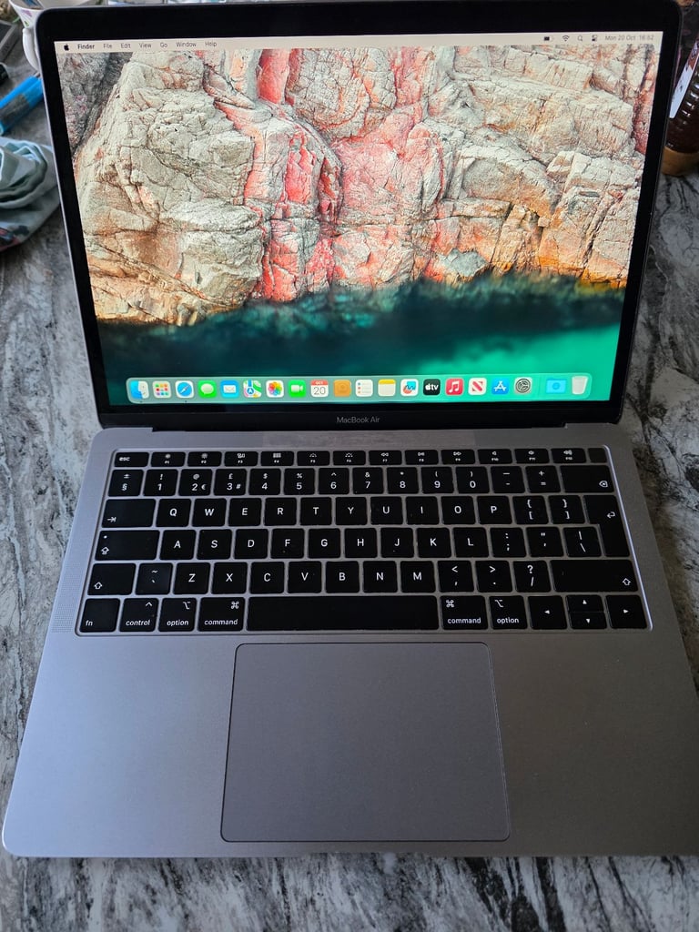 image for Macbook air 13"inch Retina 2019 i5