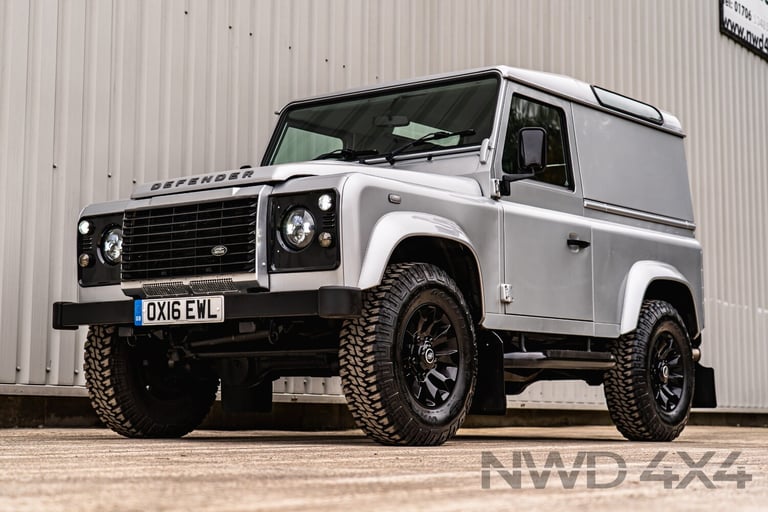 image for 2016 Land Rover Defender Hard Top TDCi [2.2] PANEL VAN Diesel Manual