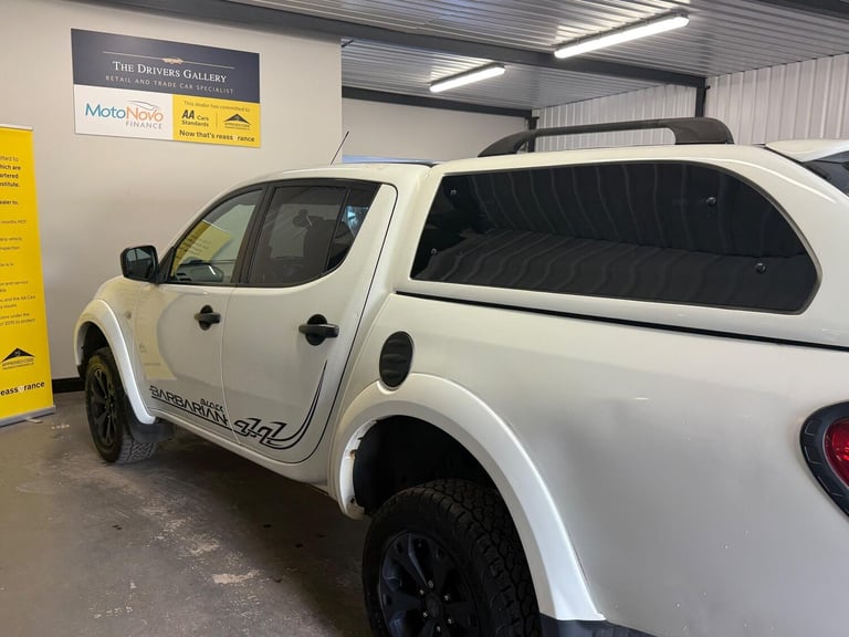 2012 Mitsubishi L200 2.5 DI-D Barbarian Black 4WD Euro 5 4dr (LB) PICK UP Diesel Manual